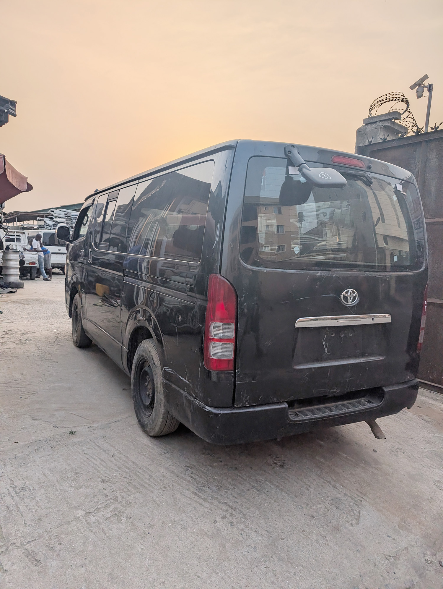 Toyota Hiace Super GL - Image 3